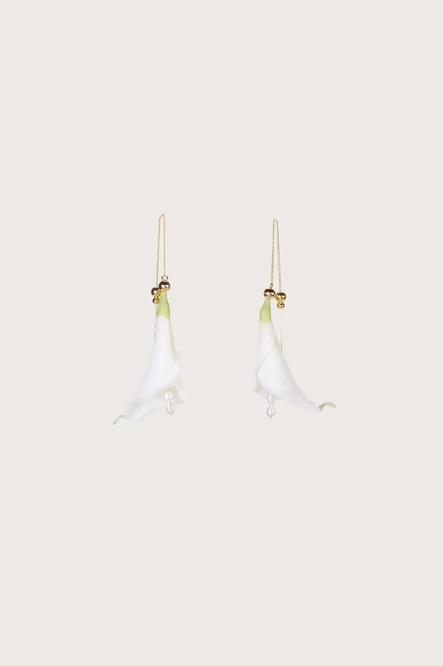 CALLA EARRING - WHITE