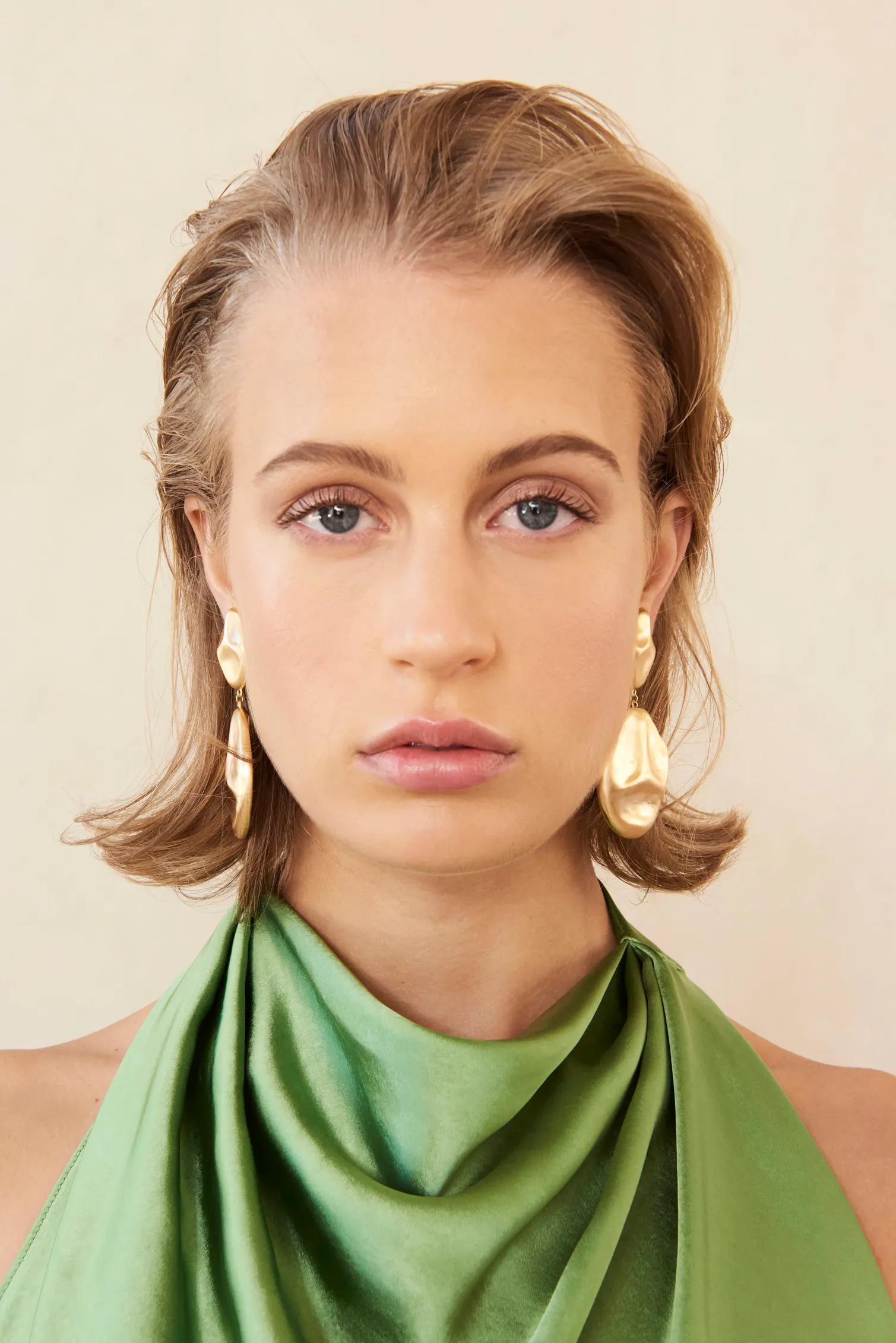 DUNIA EARRING - BRUSHED BRASS