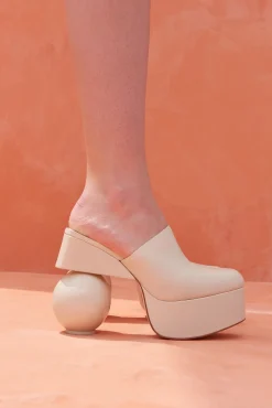 MAUDE MULE - OFF WHITE
