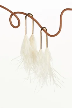 META FEATHER EARRING - OFF WHITE