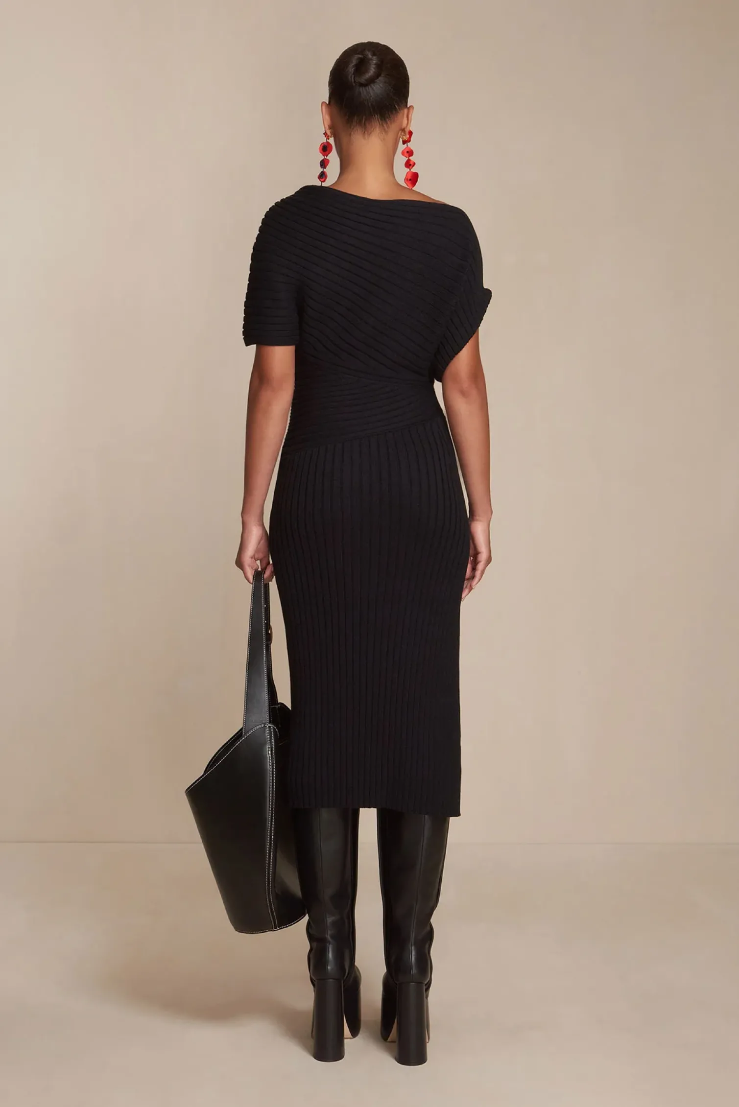NAUNET KNIT DRESS - BLACK