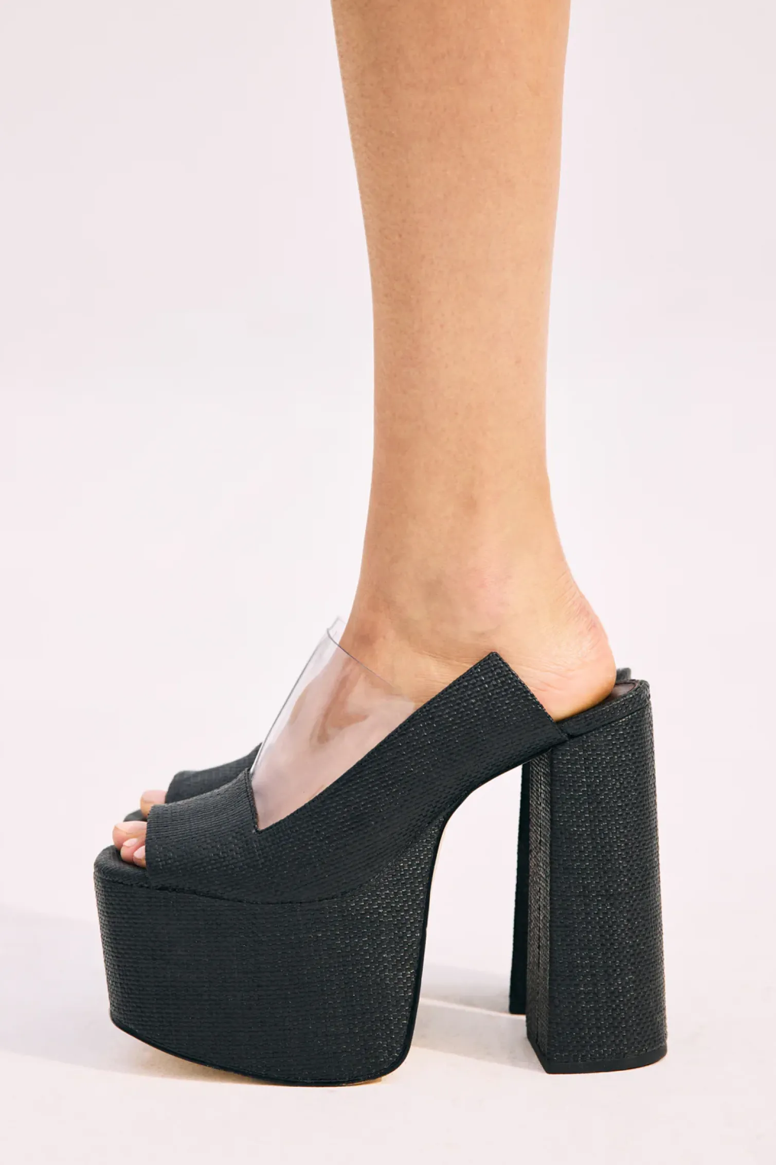 ZIGGY PLATFORM - BLACK RAFFIA